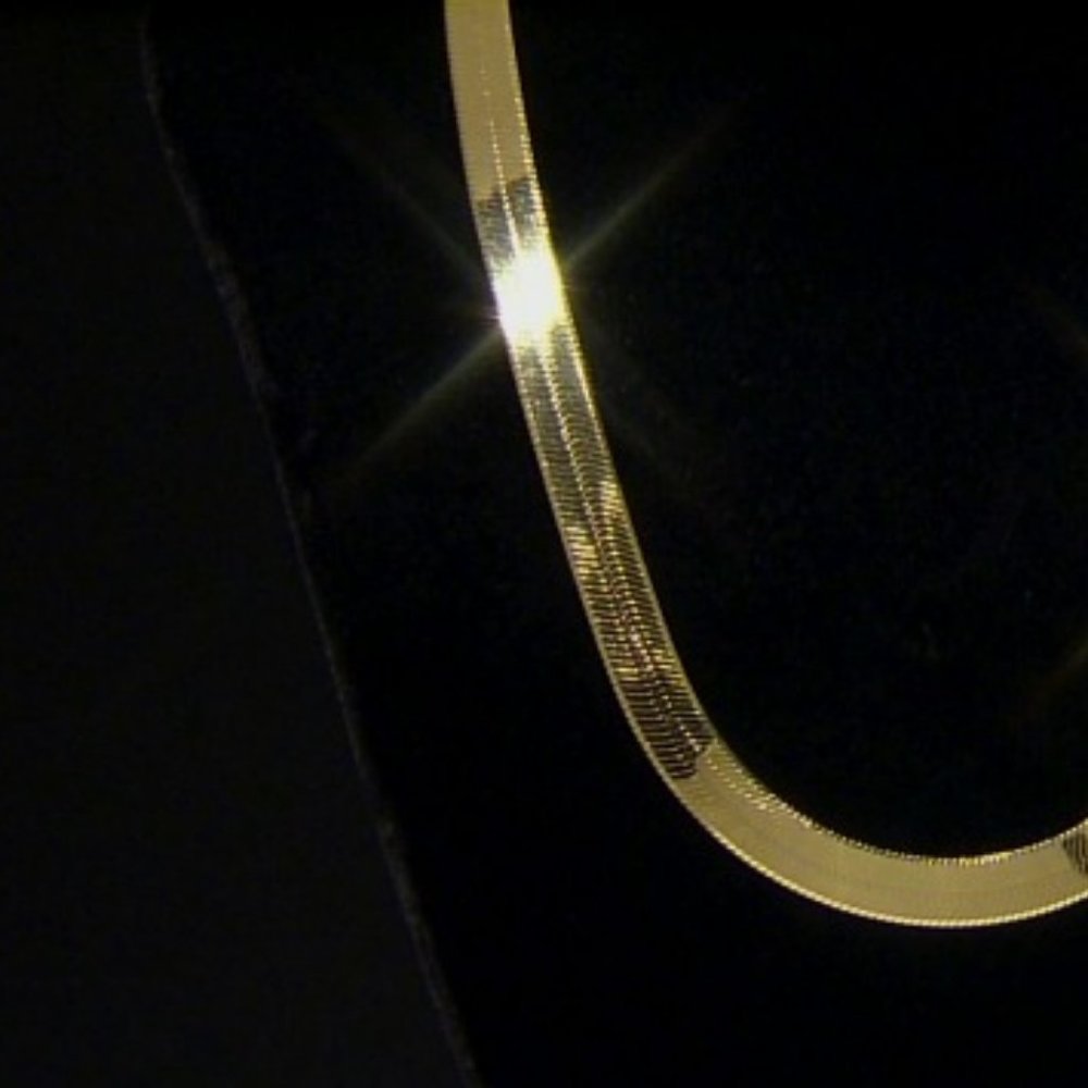 NEW 9MM 18k Gold Herringbone Italy